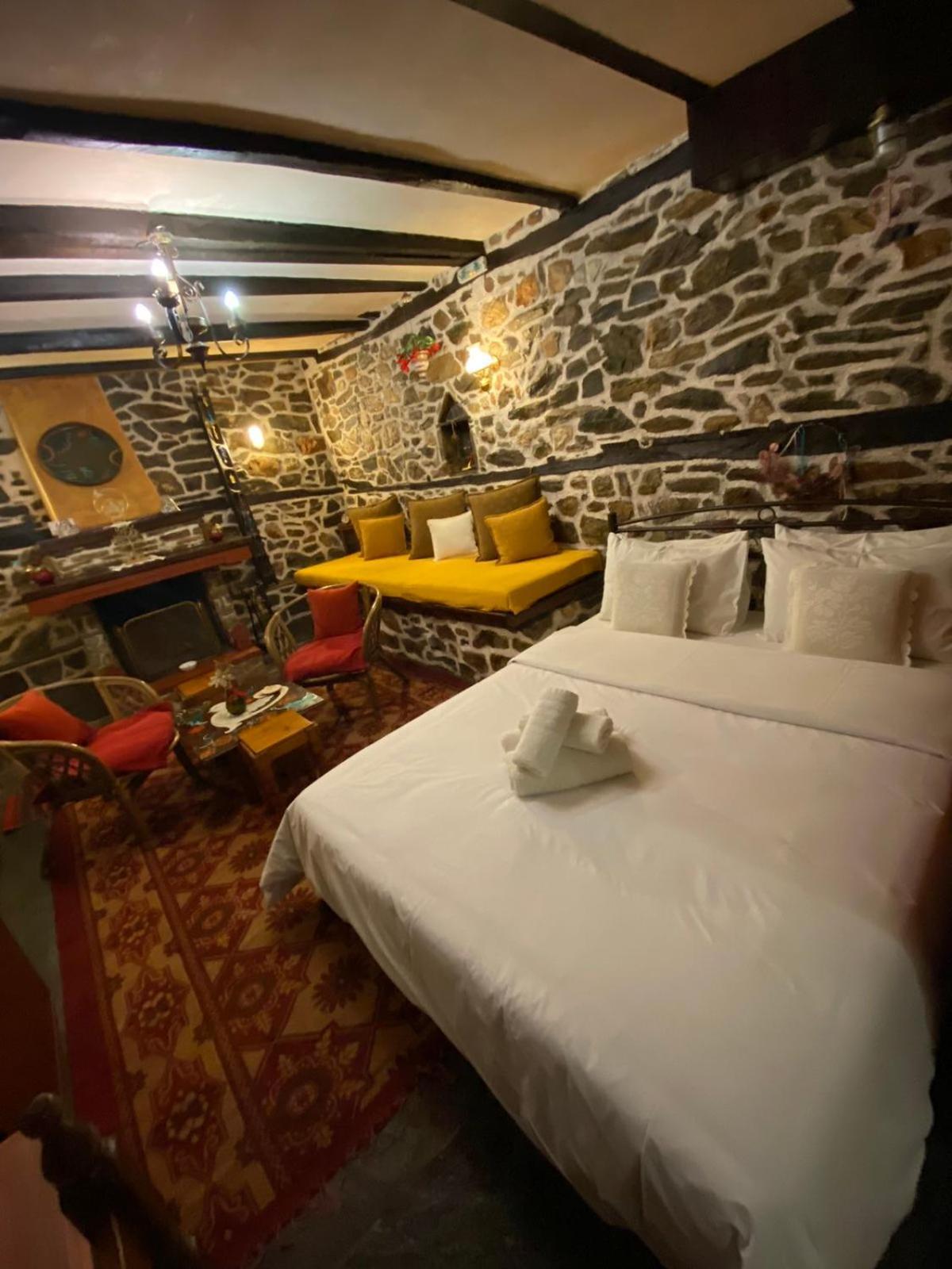 Traditional Guesthouse Erato Palaios Panteleimonas Exterior photo