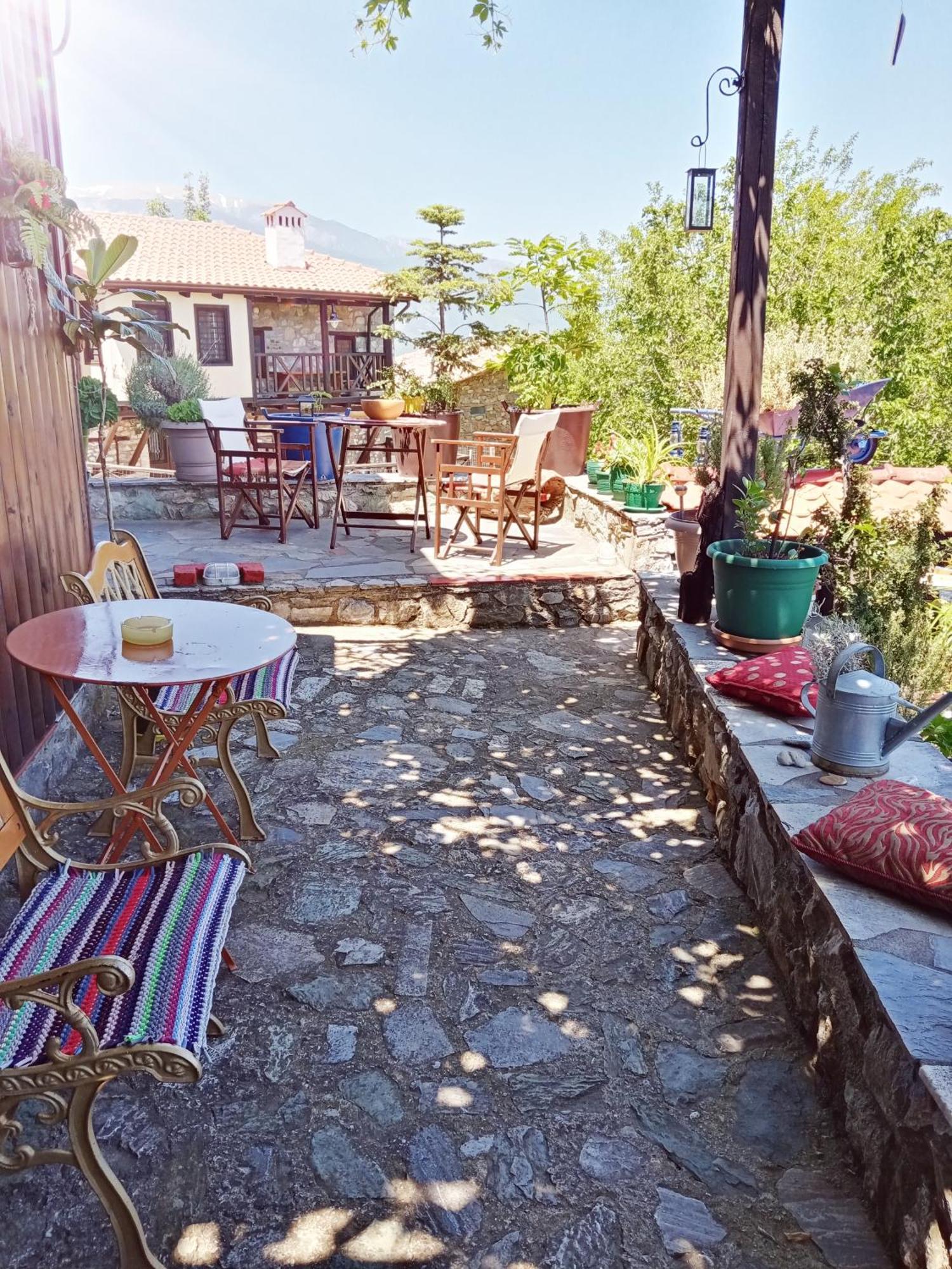 Traditional Guesthouse Erato Palaios Panteleimonas Room photo